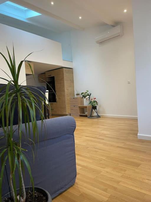 Appartement Atypique Et Fraichement Renove Saint-Vallier  Buitenkant foto
