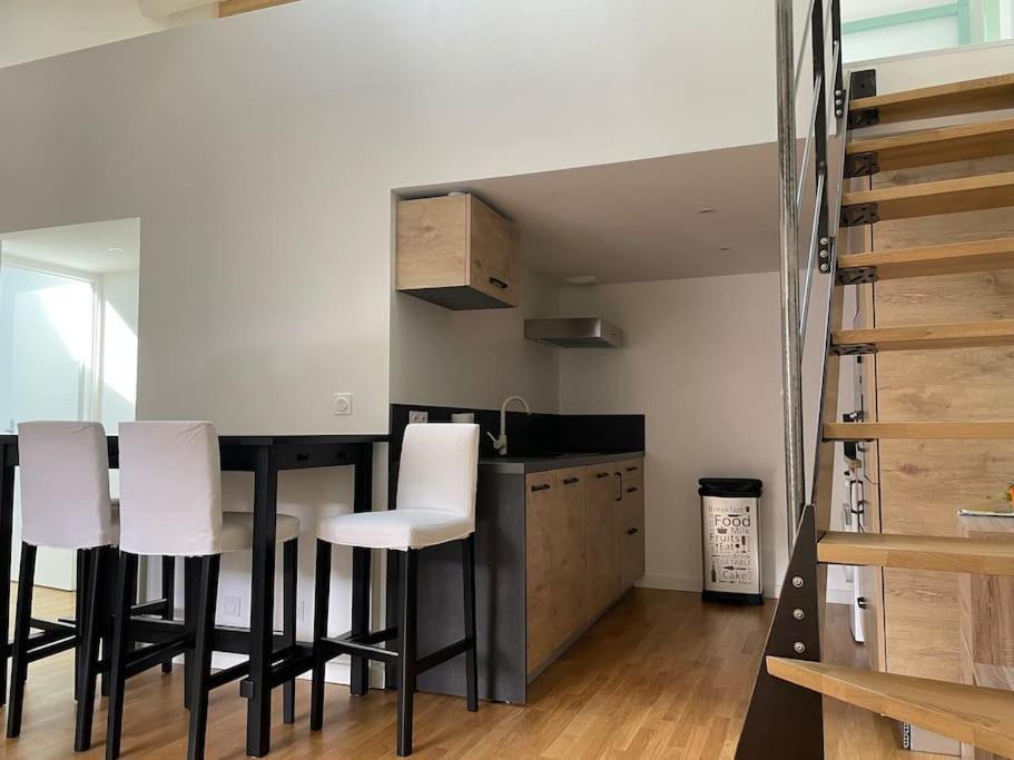 Appartement Atypique Et Fraichement Renove Saint-Vallier  Buitenkant foto