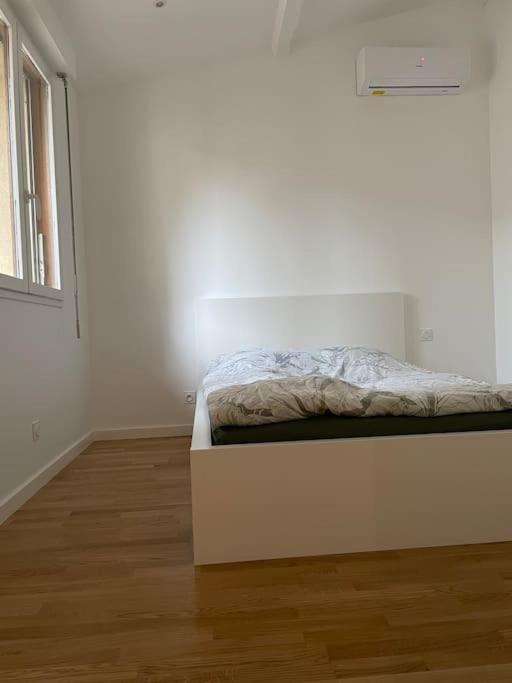 Appartement Atypique Et Fraichement Renove Saint-Vallier  Buitenkant foto
